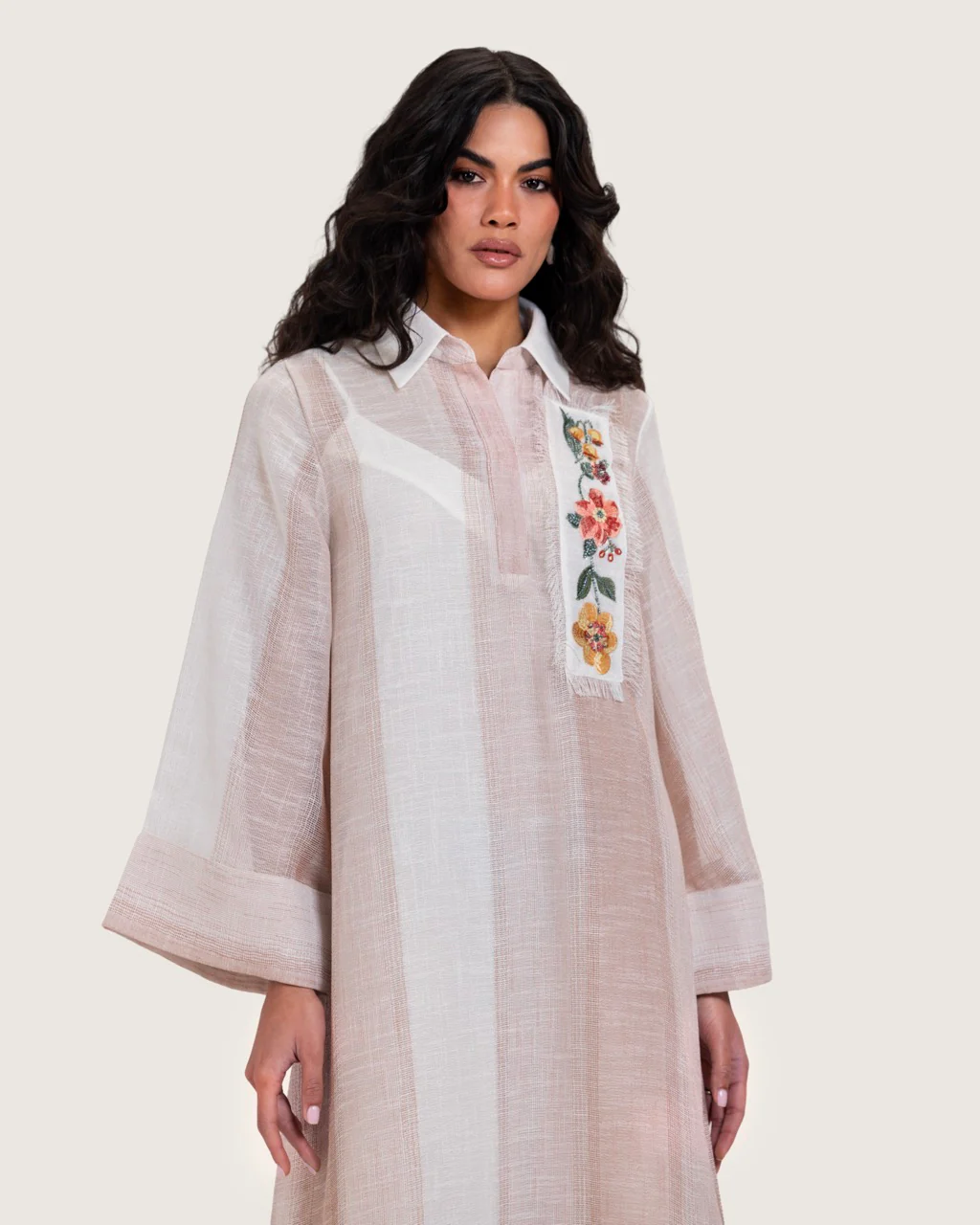 قفطان ماكسي  بتطريز زهري يدوي - Image 8